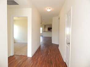 3008 St Zachary Dr in Dallas, TX - Building Photo - Building Photo