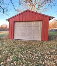 5085 Frazeysburg Rd in Zanesville, OH - Building Photo - Building Photo
