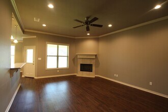 2532 Meadowglen Ct in Tyler, TX - Building Photo - Building Photo