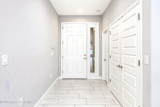 7644 Loren Cove Dr in Melbourne, FL - Building Photo - Building Photo