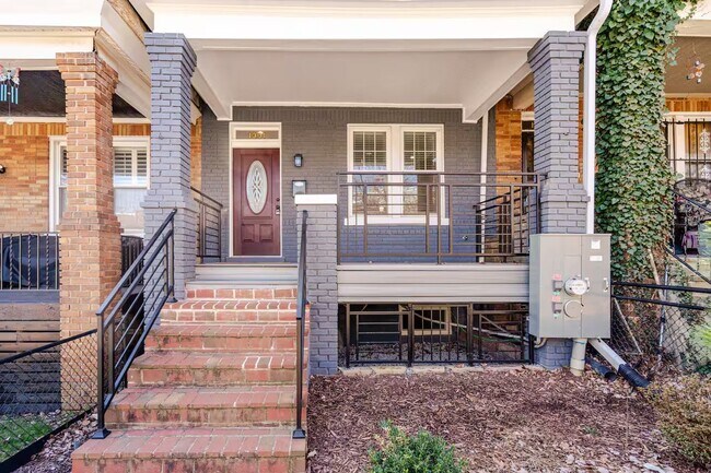 property at 1331 Queen St NE