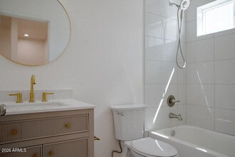 2006 W Madison St in Phoenix, AZ - Building Photo - Building Photo