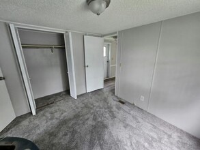 123 Jaybee Ln in Mankato, MN - Building Photo - Building Photo