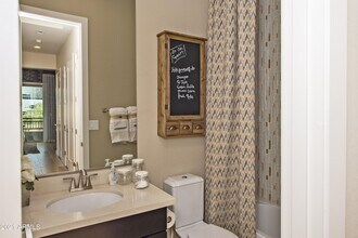 6565 E Thomas Rd in Scottsdale, AZ - Building Photo - Building Photo