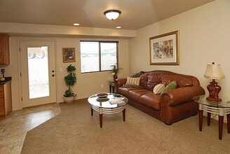 1869 W 5050 S in Roy, UT - Building Photo - Building Photo