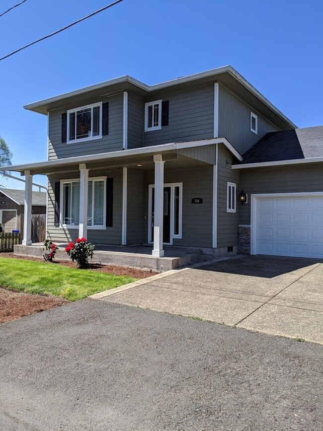 property at 780 Ruskin St