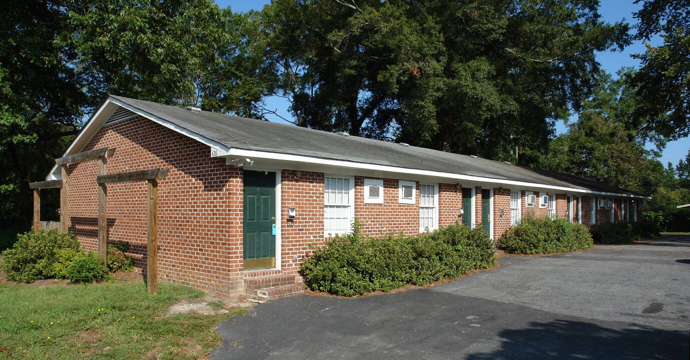 University Square in Greenville, NC - Building Photo