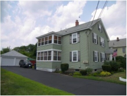 10 Mulvanity St in Nashua, NH - Building Photo - Building Photo