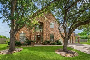 6026 Briar Hill Ct in Sugar Land, TX - Building Photo