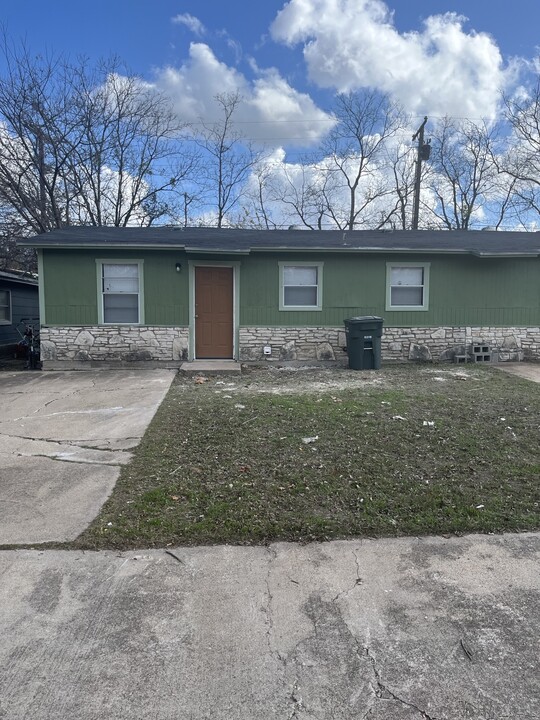 901 S 17th St in Copperas Cove, TX - Building Photo