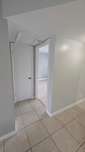 3777 NW 78th Ave, Unit 14F in Hollywood, FL - Building Photo - Building Photo
