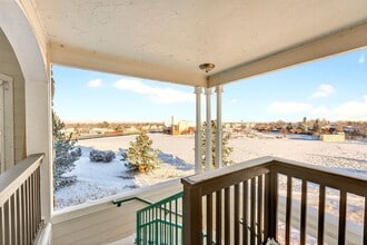 18929 E Warren Cir in Aurora, CO - Foto de edificio - Building Photo