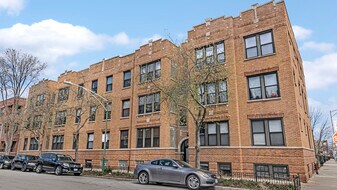 1003 N Campbell Ave in Chicago, IL - Building Photo