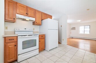 72 Martensen St in Quincy, MA - Building Photo - Building Photo