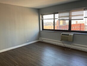 7337 S South Shore Dr in Chicago, IL - Building Photo - Building Photo