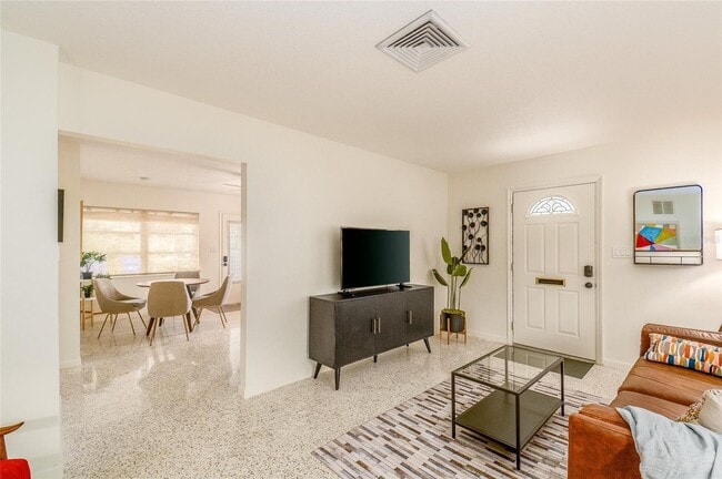 723 Wilson Ave in Lakeland, FL - Building Photo - Building Photo