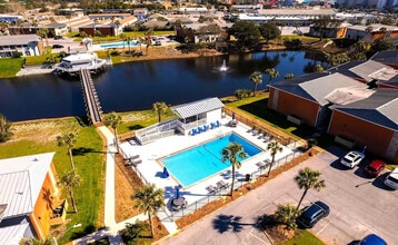 4000 Gulf Terrace Dr in Destin, FL - Building Photo - Building Photo