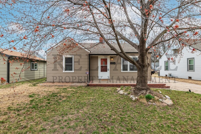 1515 W Arizona Ave in Wichita, KS - Building Photo
