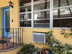 1325 Meridian Ave in Miami Beach, FL - Building Photo - Building Photo