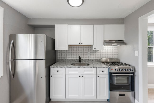 Burlieth Ridge Apartments in Baltimore, MD - Foto de edificio - Building Photo