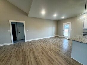 1411 Sagecrest Ct in Bowling Green, KY - Building Photo - Building Photo