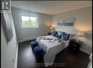 120 Nonquon Rd in Oshawa, ON - Building Photo - Building Photo