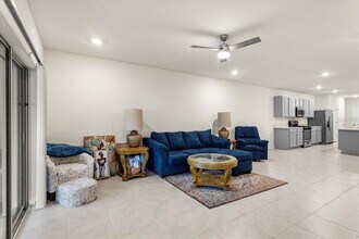 19994 Royal Tern Ct in Leesburg, FL - Building Photo - Building Photo