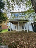 9602 Silken Leaf Ct in Laurel, MD - Building Photo