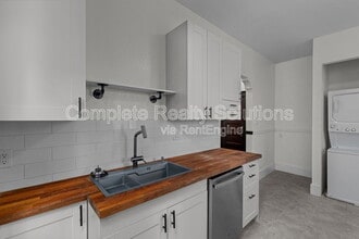 2044 Russell Blvd in St. Louis, MO - Building Photo - Building Photo