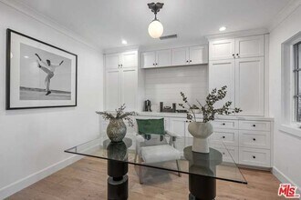 711 S Westgate Ave in Los Angeles, CA - Building Photo - Building Photo