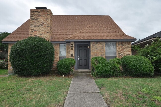 property at 2516 Sunscape Ln