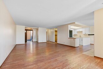 801 Kalpati Cir in Carlsbad, CA - Building Photo - Building Photo