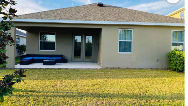 10547 Park Meadowbrooke Dr in Riverview, FL - Building Photo - Building Photo