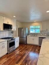 1879 Queens Rd in Concord, CA - Building Photo - Building Photo