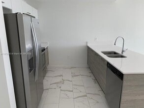 101 E Camino Real, Unit 930 in Boca Raton, FL - Building Photo - Building Photo