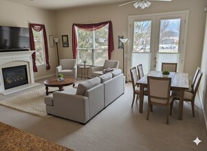 9287 S Avignon Pl in West Jordan, UT - Foto de edificio - Building Photo