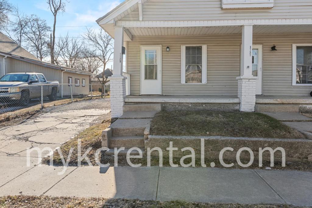 1129 Hasbrook Ave in Kansas City, KS - Building Photo