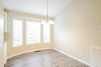 1350 Chucker Dr in Clarksville, TN - Building Photo - Building Photo