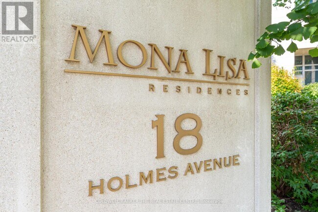 18 Holmes Ave in Toronto, ON - Building Photo - Building Photo