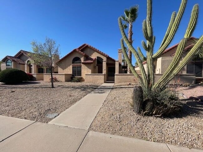 1808 E Secretariat Dr in Tempe, AZ - Building Photo - Building Photo