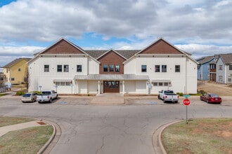 Cottage Row Stillwater in Stillwater, OK - Building Photo - Building Photo