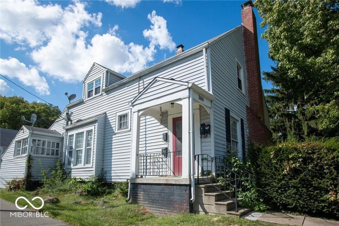360-4 Walnut in Franklin, IN - Building Photo