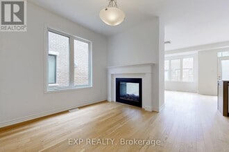 1190 Tanbark Ave in Oakville, ON - Building Photo - Building Photo