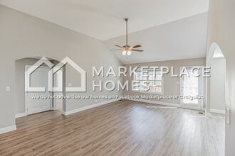 534 Somerset Ln in Clarksville, TN - Building Photo - Building Photo