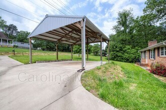 1760 Memorial Dr Ext in Greer, SC - Building Photo - Building Photo