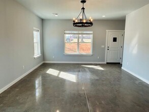 104 N Harrison Ave in Blanchard, OK - Building Photo - Building Photo