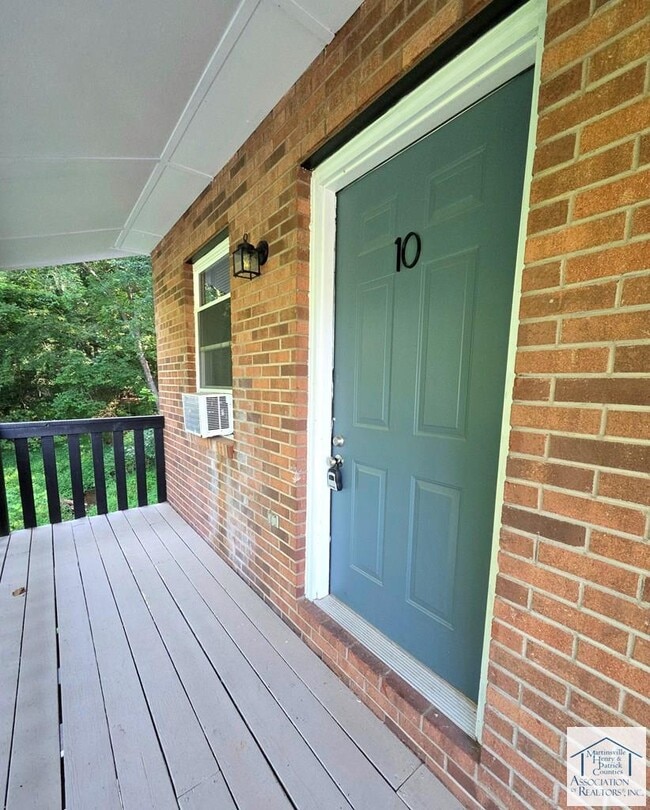 77 Ford St in Collinsville, VA - Building Photo - Building Photo
