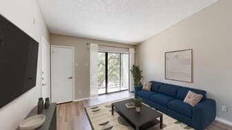 Vue at Knoll Trail Apartments in Dallas, TX - Building Photo