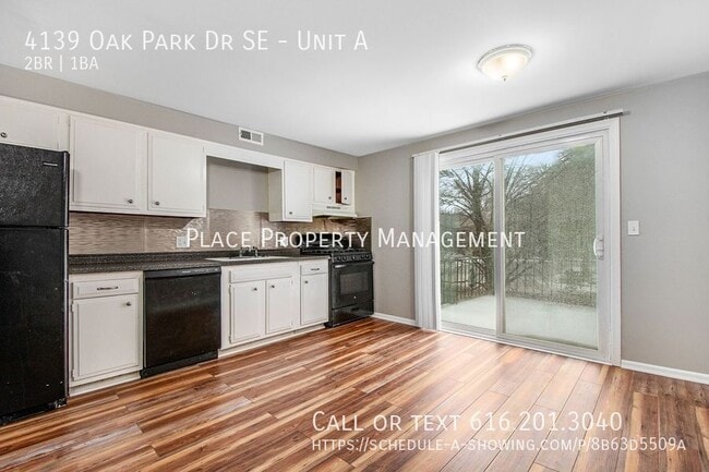 property at 4139 Oak Park Dr SE