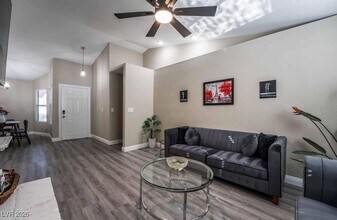 8233 Ducharme Ave in Las Vegas, NV - Building Photo - Building Photo